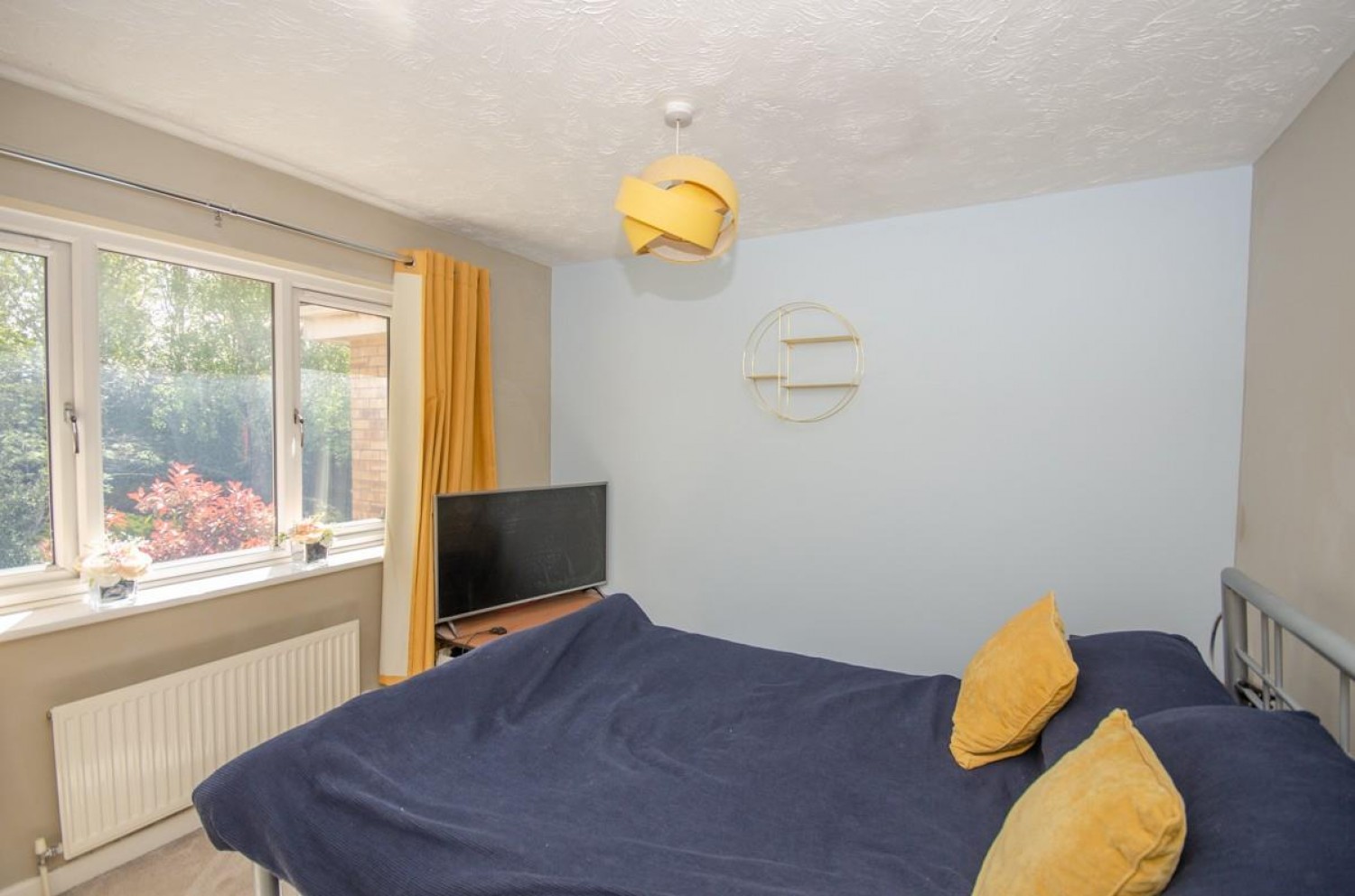 Elizabeth Way, Mangotsfield, Bristol, BS16 9LX