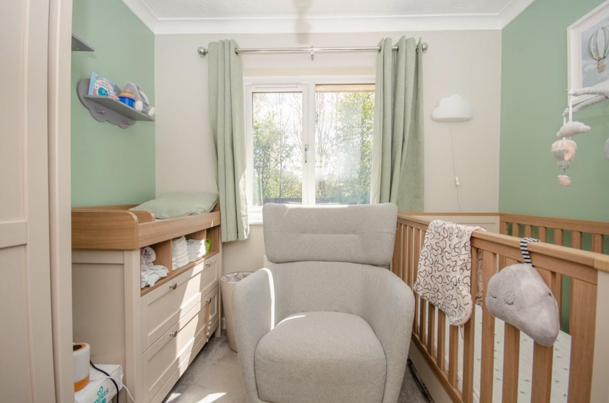 Elizabeth Way, Mangotsfield, Bristol, BS16 9LX