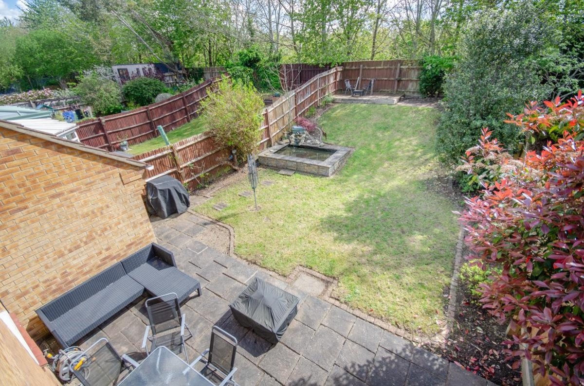 Elizabeth Way, Mangotsfield, Bristol, BS16 9LX