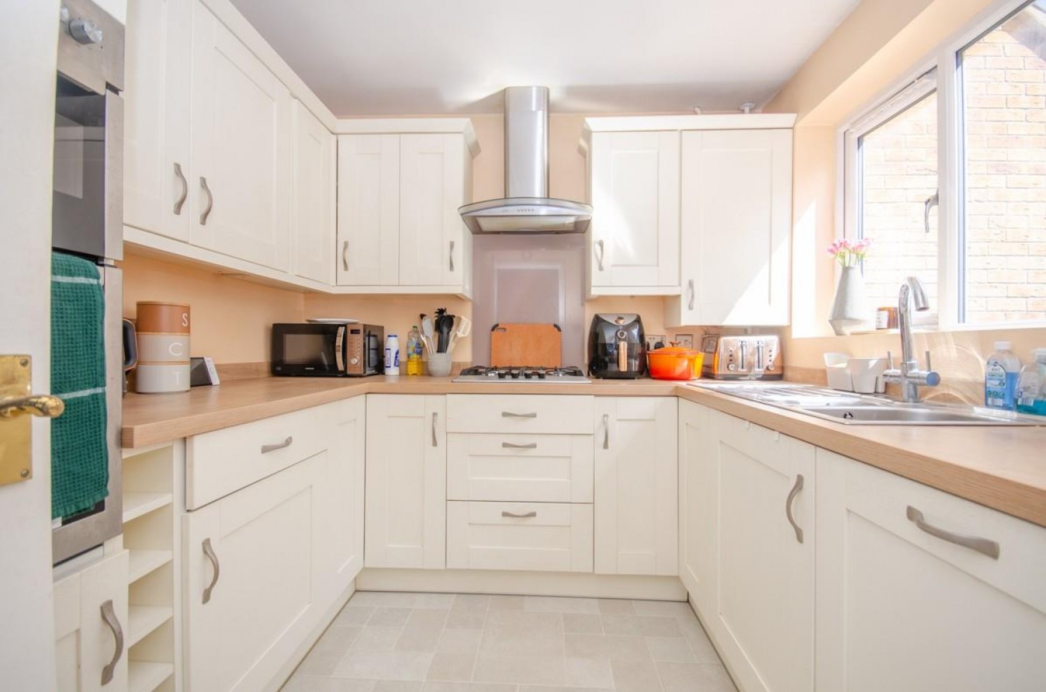 Elizabeth Way, Mangotsfield, Bristol, BS16 9LX