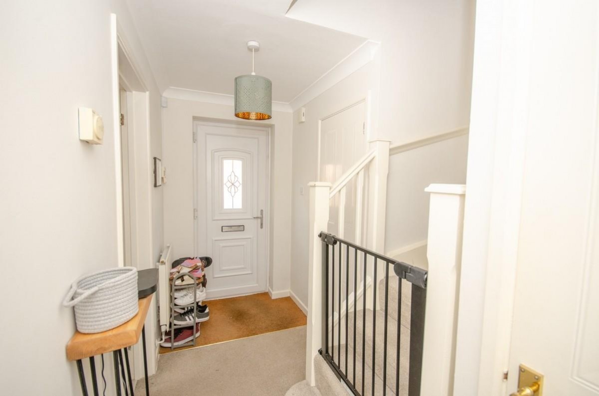 Elizabeth Way, Mangotsfield, Bristol, BS16 9LX