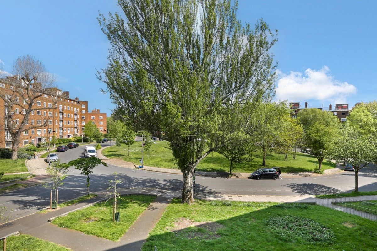 Basingdon Way, London, SE5