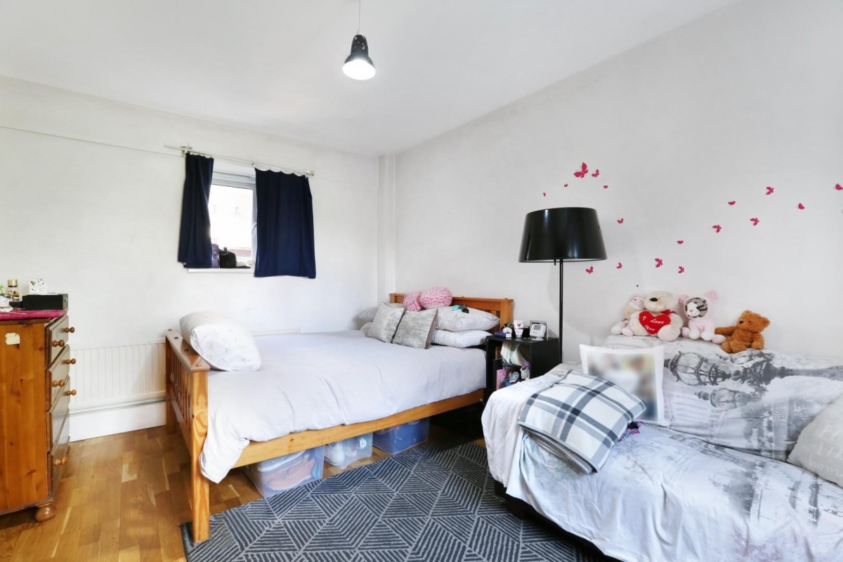 Basingdon Way, London, SE5