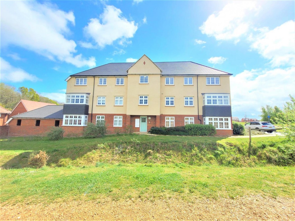 Falcon Way, Bracknell, RG12 8DQ