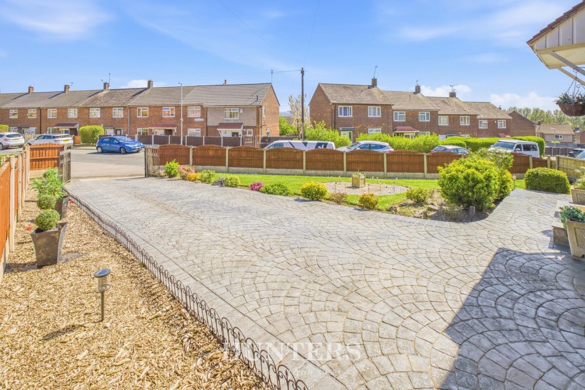 Fairfield Road, Middleton M24