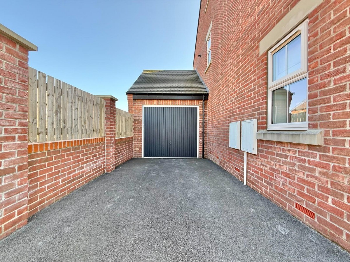 Paddock Close, Brierley