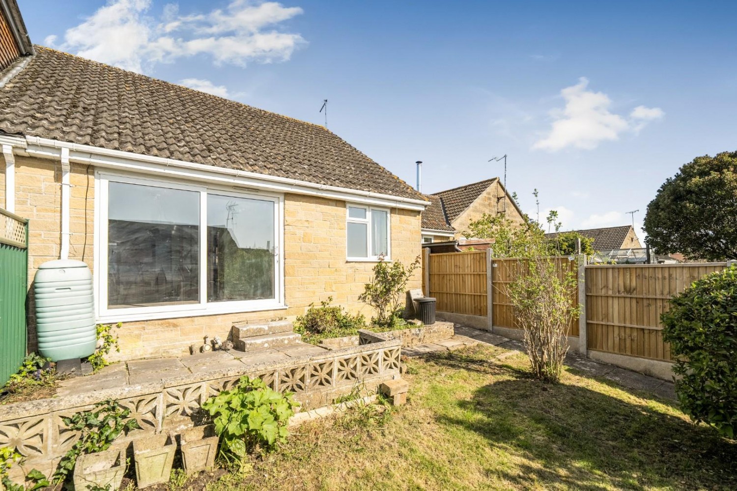 Bauntons Close, Milborne Port, Sherborne