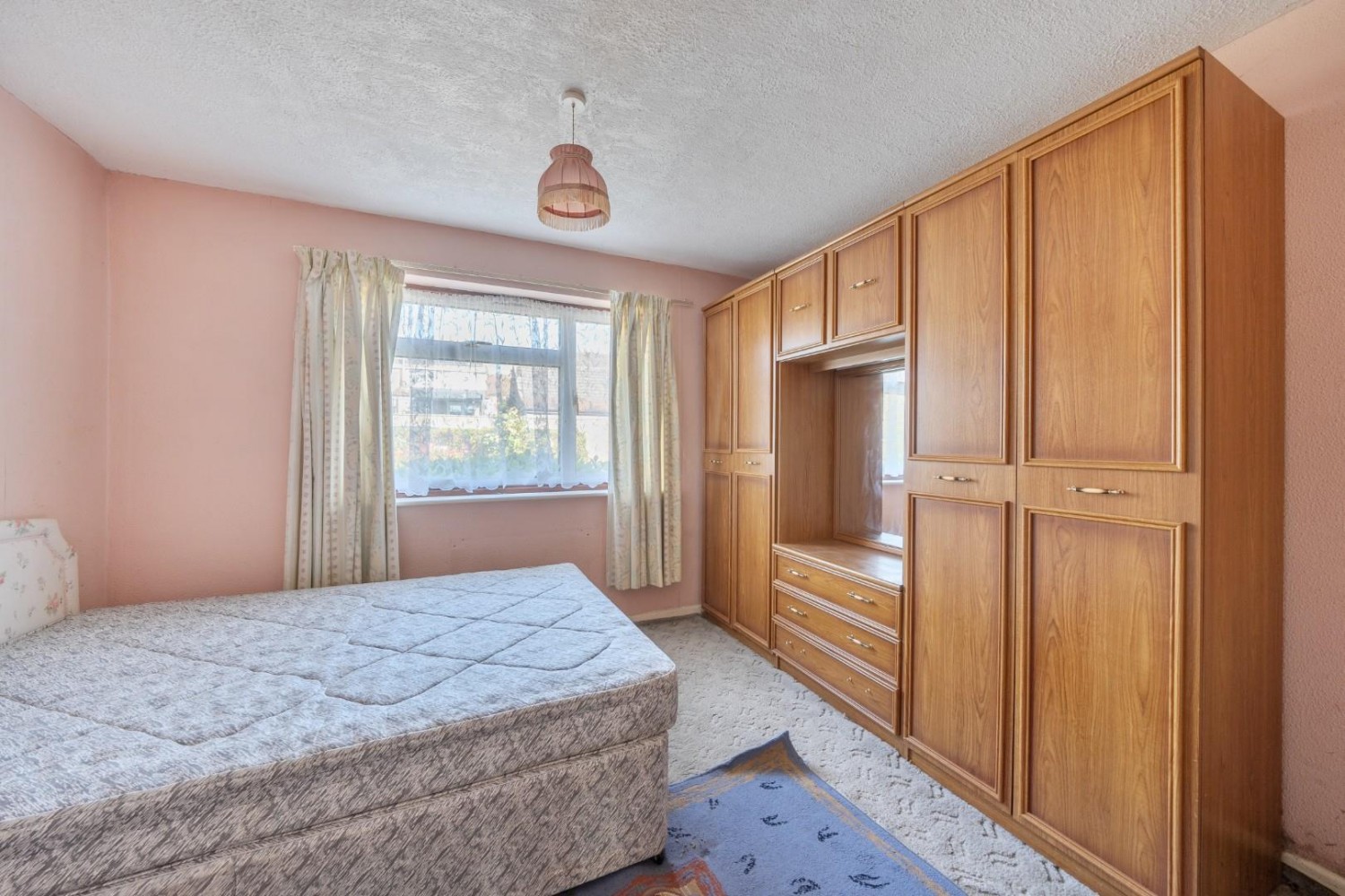 Bauntons Close, Milborne Port, Sherborne