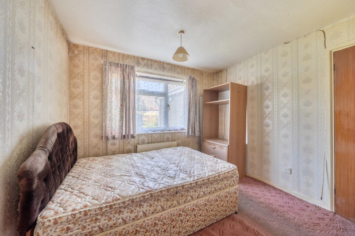 Bauntons Close, Milborne Port, Sherborne