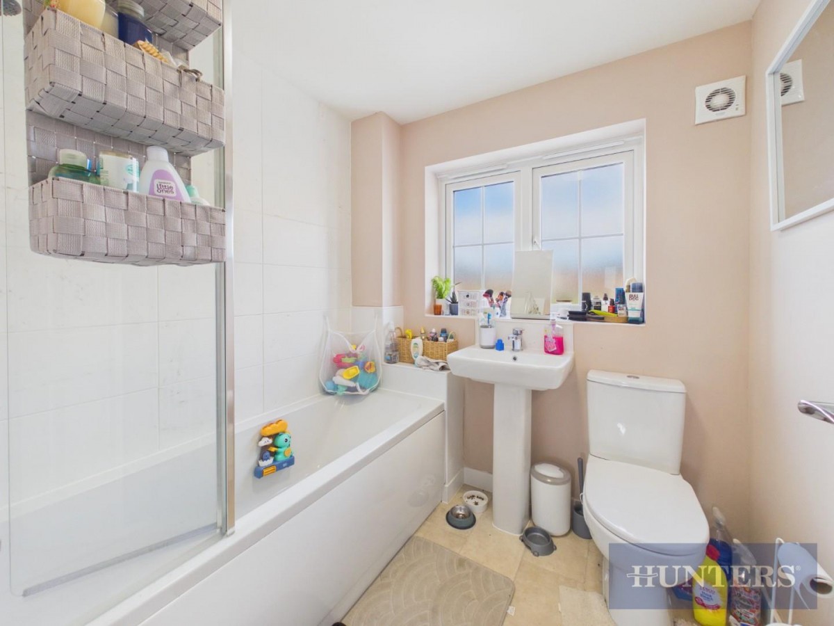 Roma Drive, Eastfield, Scarborough