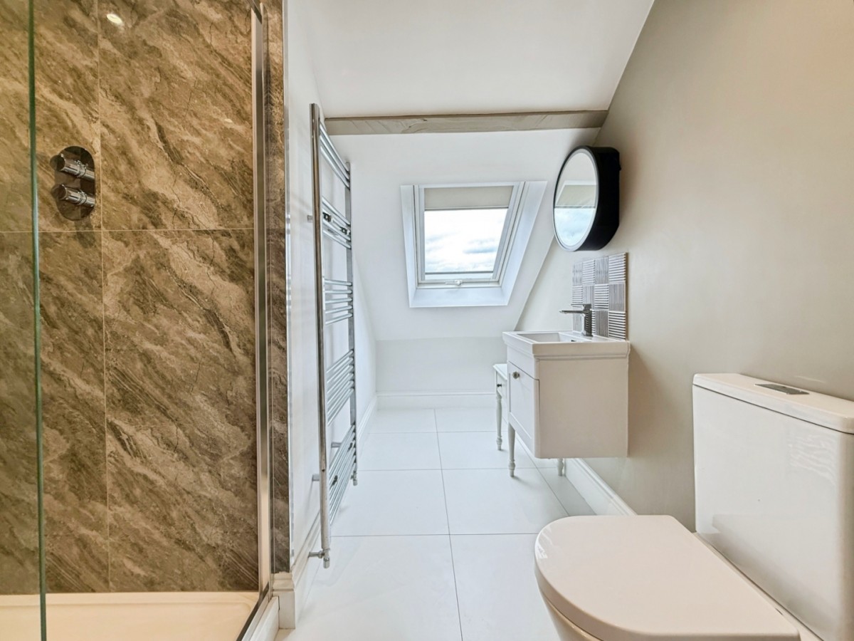 Laburnum Walk, Stonehouse