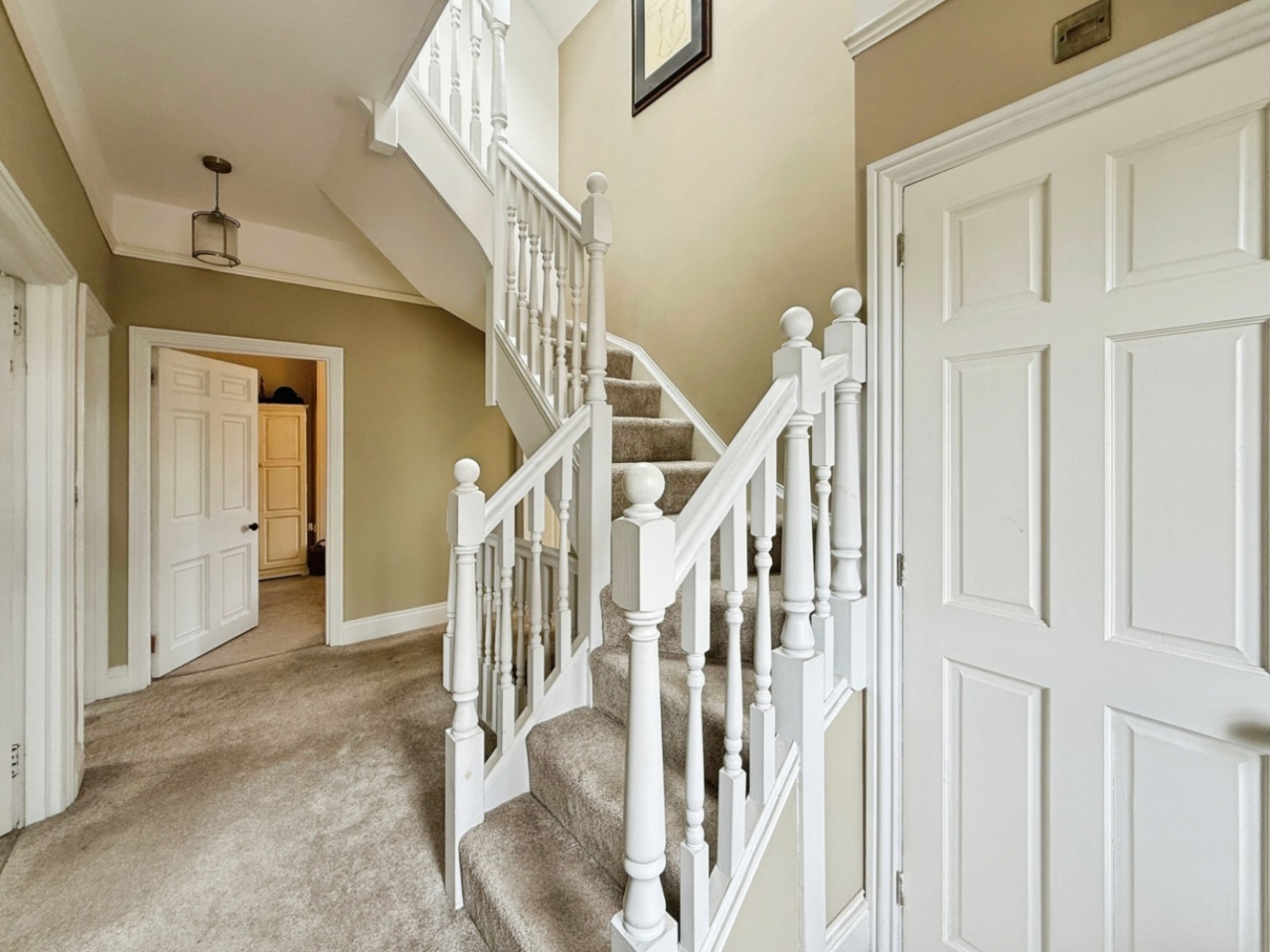 Laburnum Walk, Stonehouse