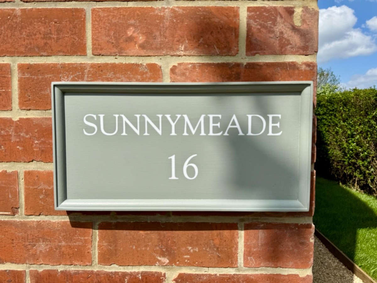 Laburnum Walk, Stonehouse