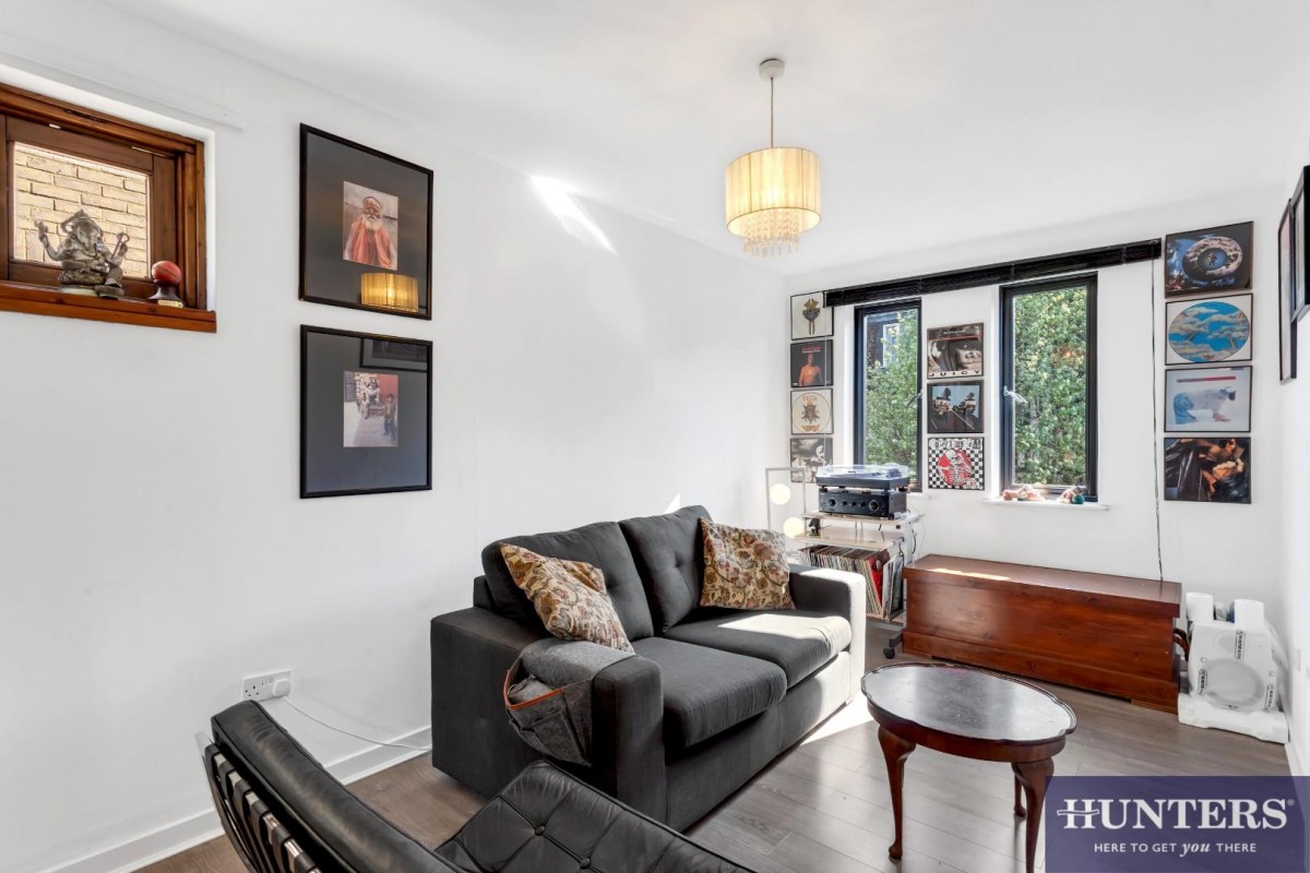 Mortimer Crescent, Kilburn, London, NW6