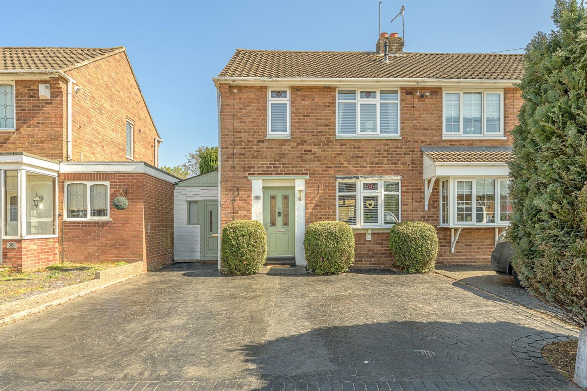 Tack Farm Road, Stourbridge, DY8 5DP