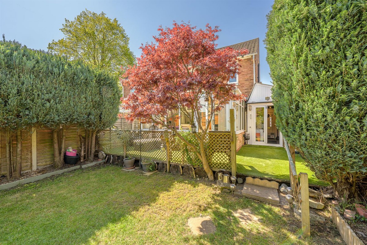 Tack Farm Road, Stourbridge, DY8 5DP