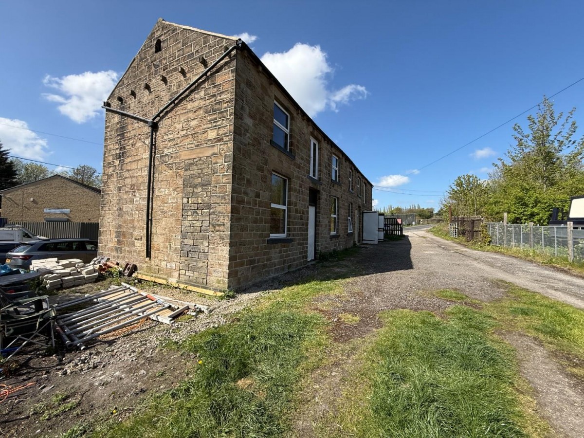 Low Mill Lane, Dewsbury