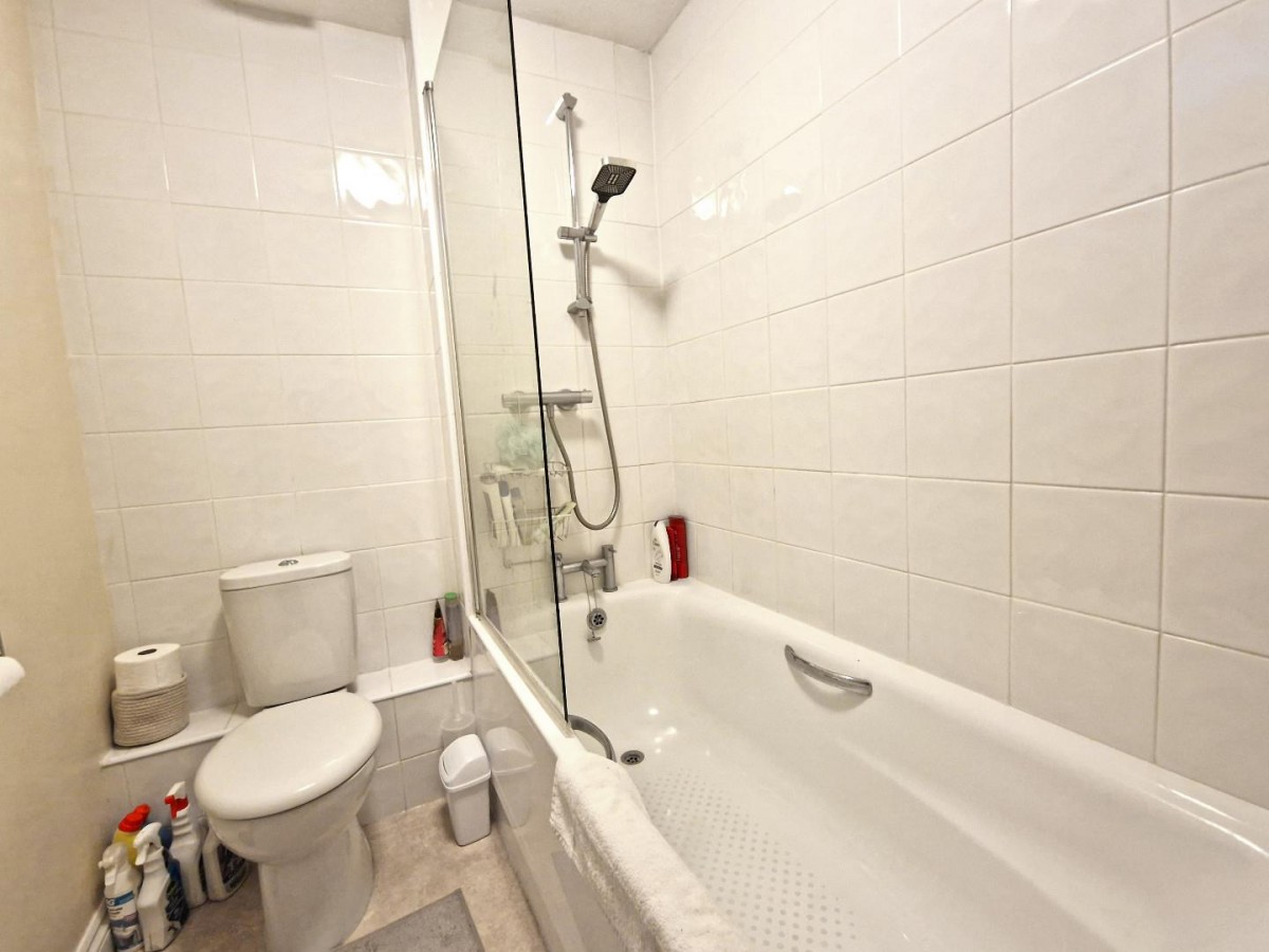 Burleigh Piece, Buckingham