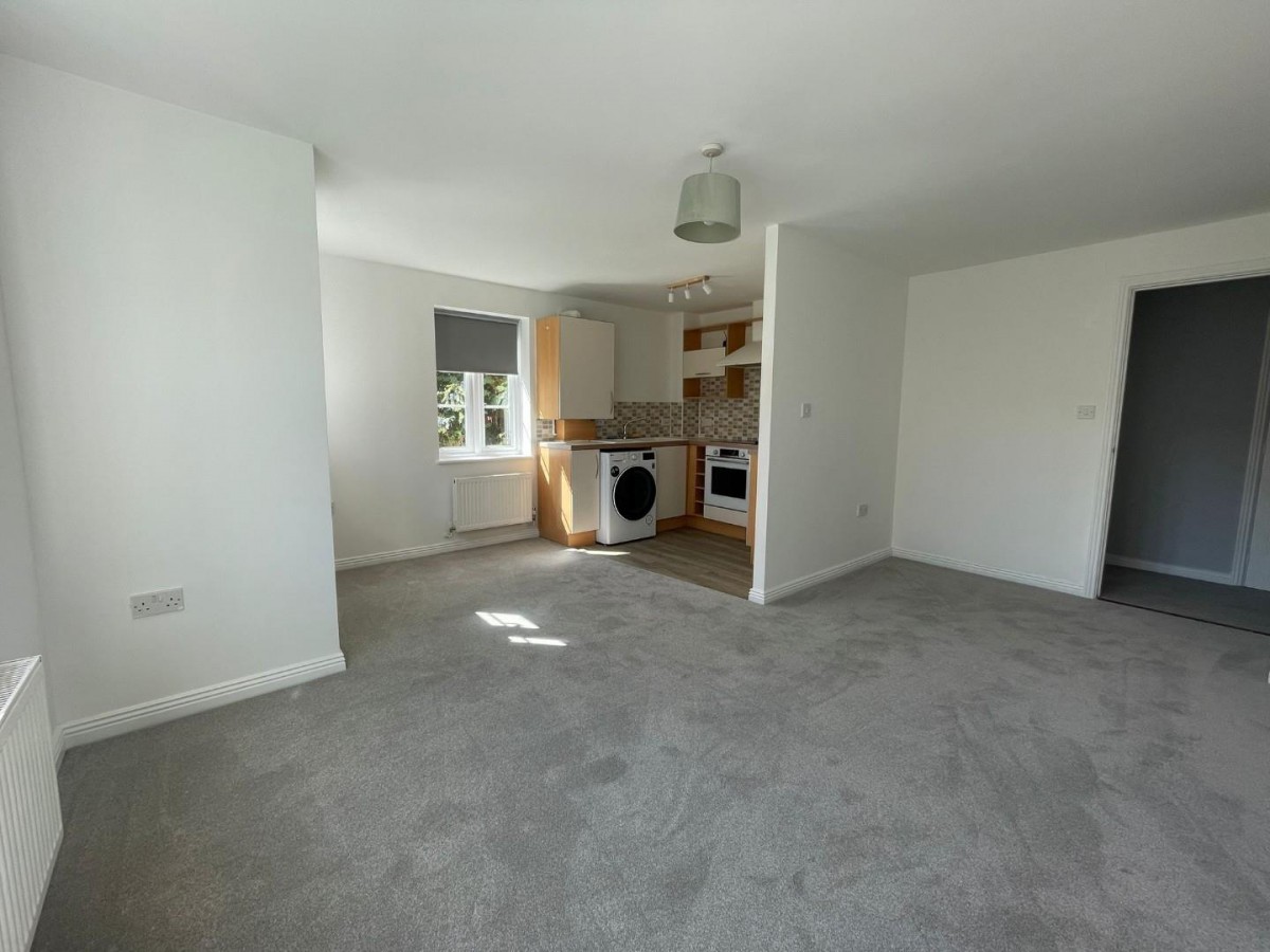 Castle Stream Court, Dursley, GL11 5GN