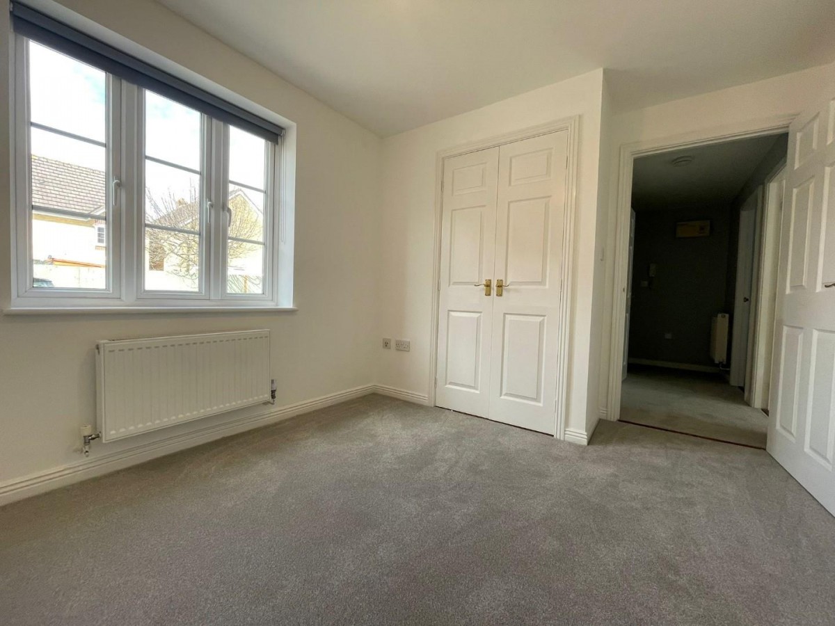 Castle Stream Court, Dursley, GL11 5GN