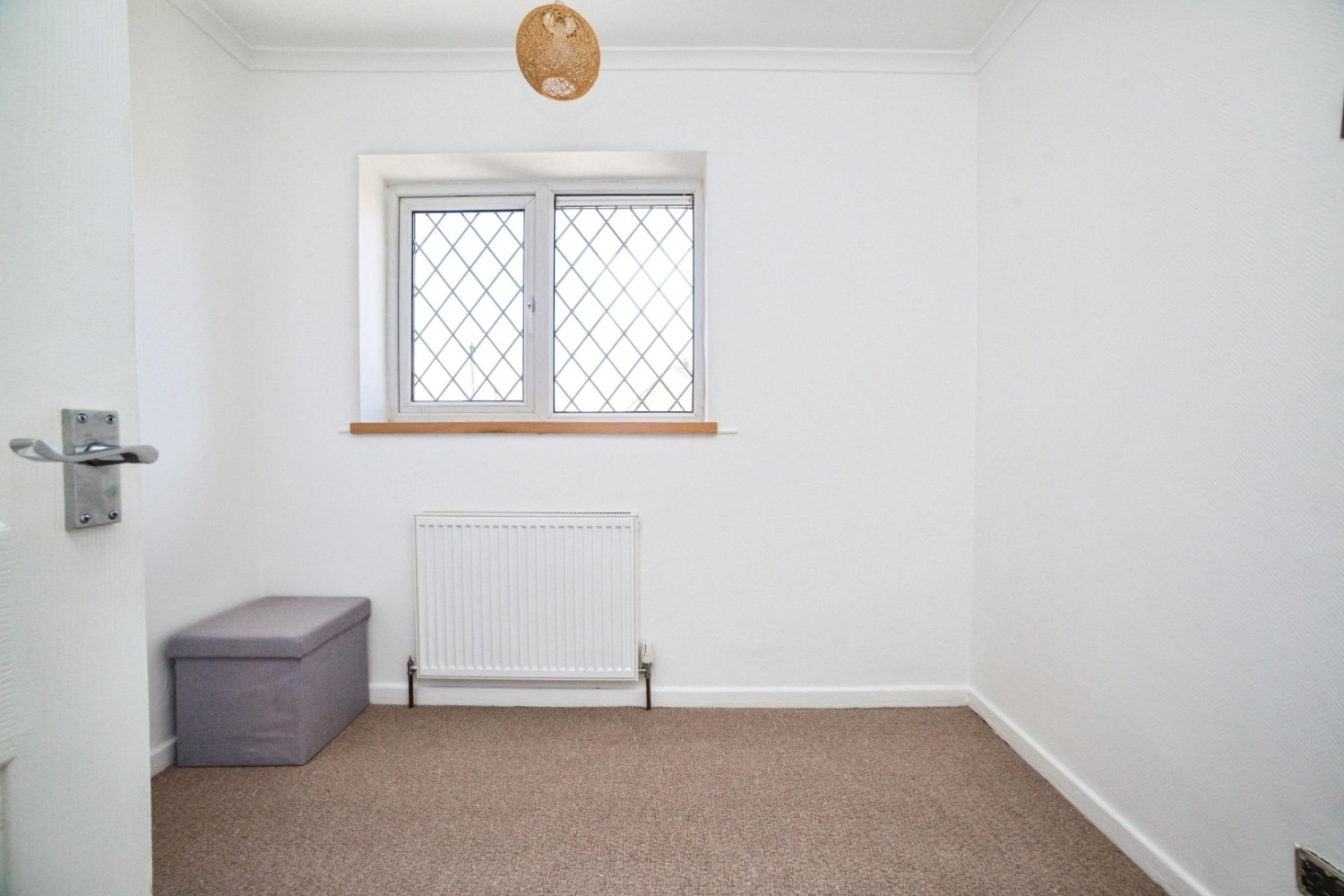3 bedroom House for sale in Whinside Crescent, Thurnscoe, Rotherham