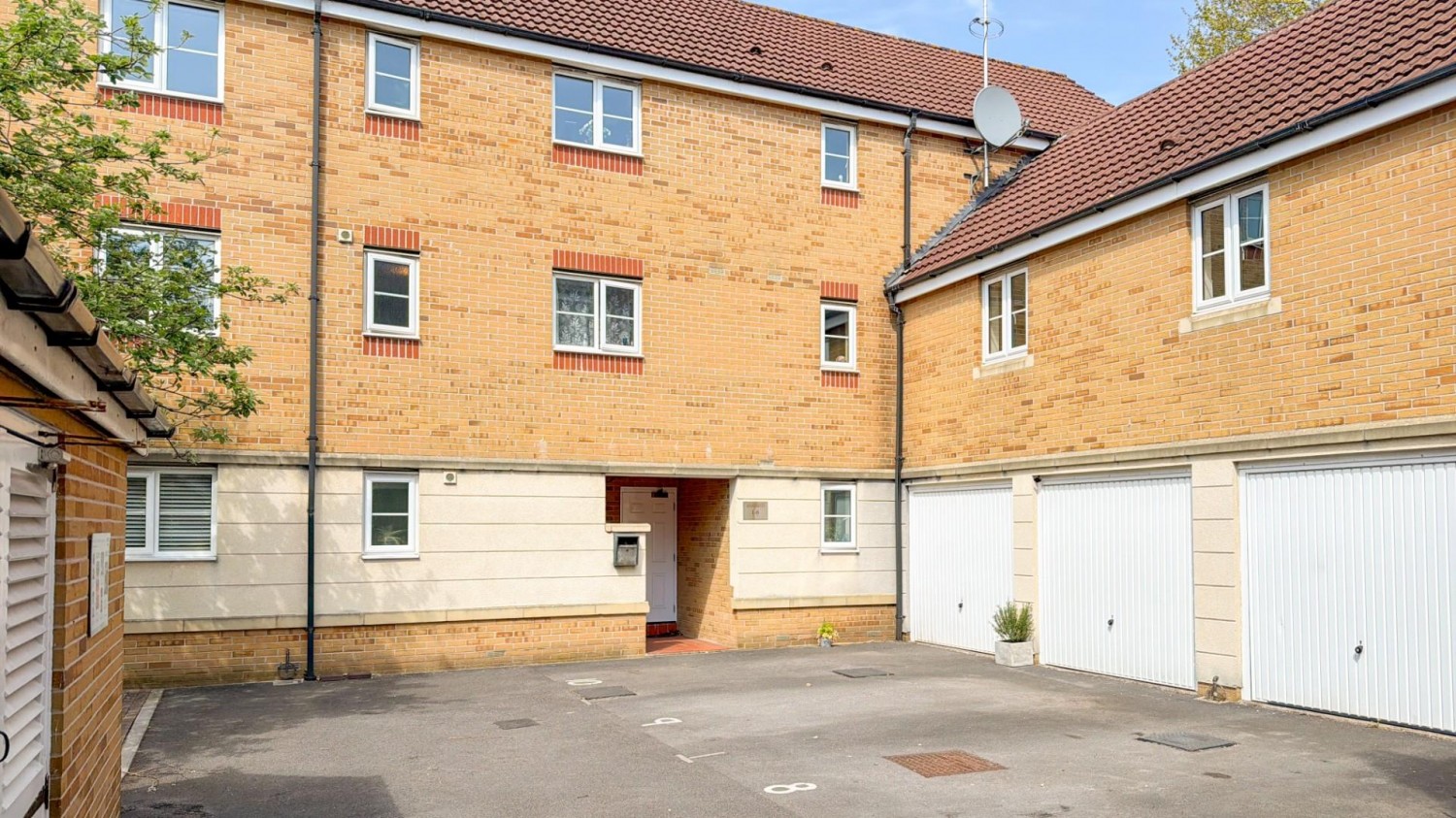 Bristol South End, Bedminster, BS3 5BH