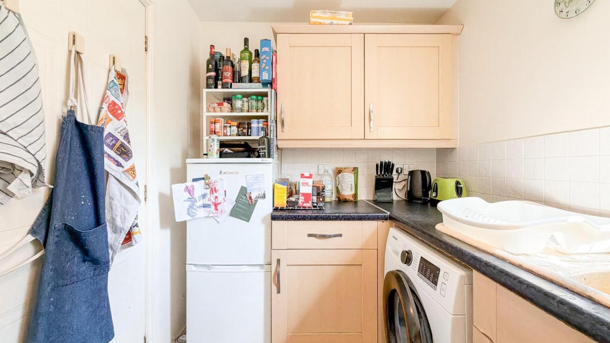 Bristol South End, Bedminster, BS3 5BH