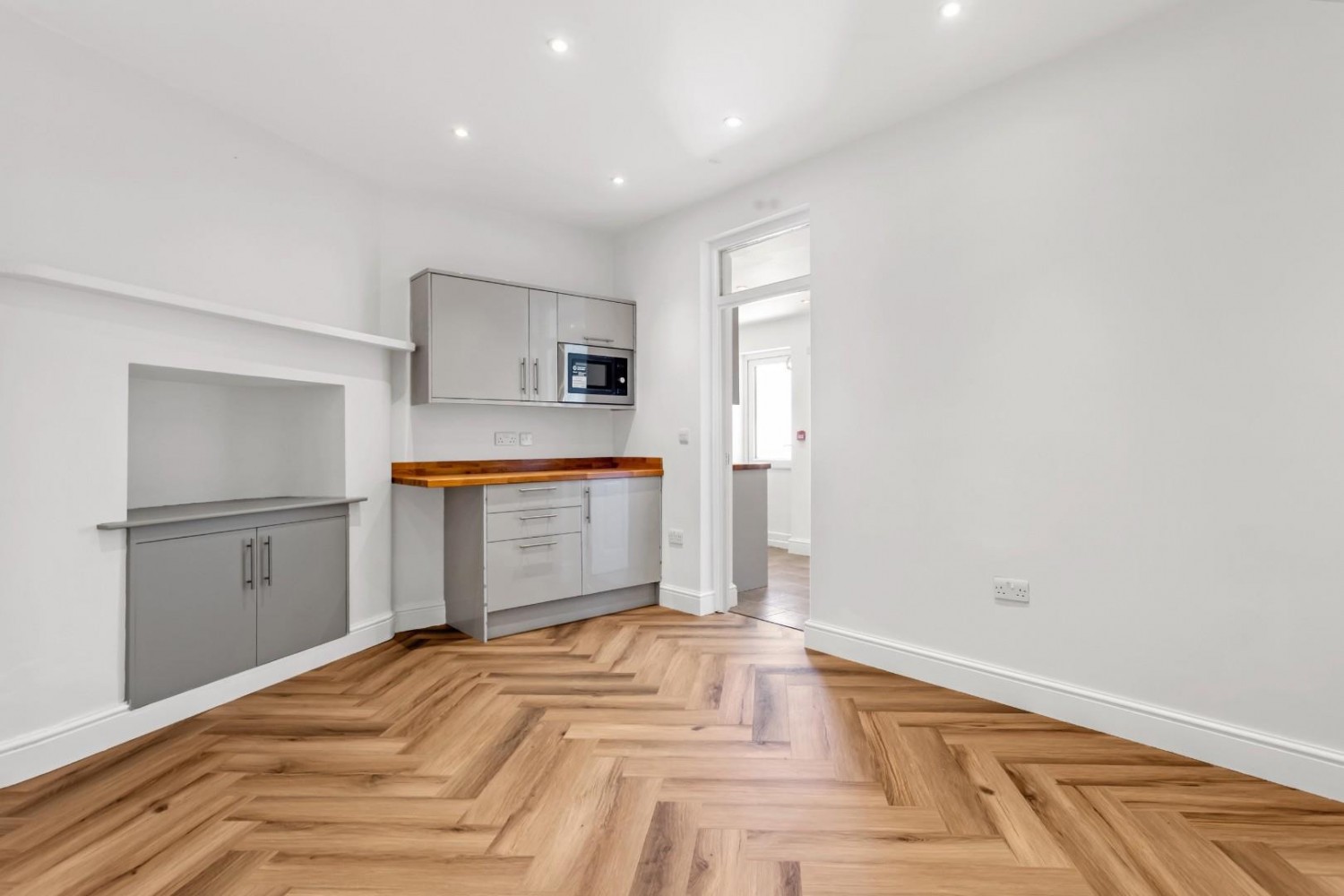 Upper Clapton Road, London, E5