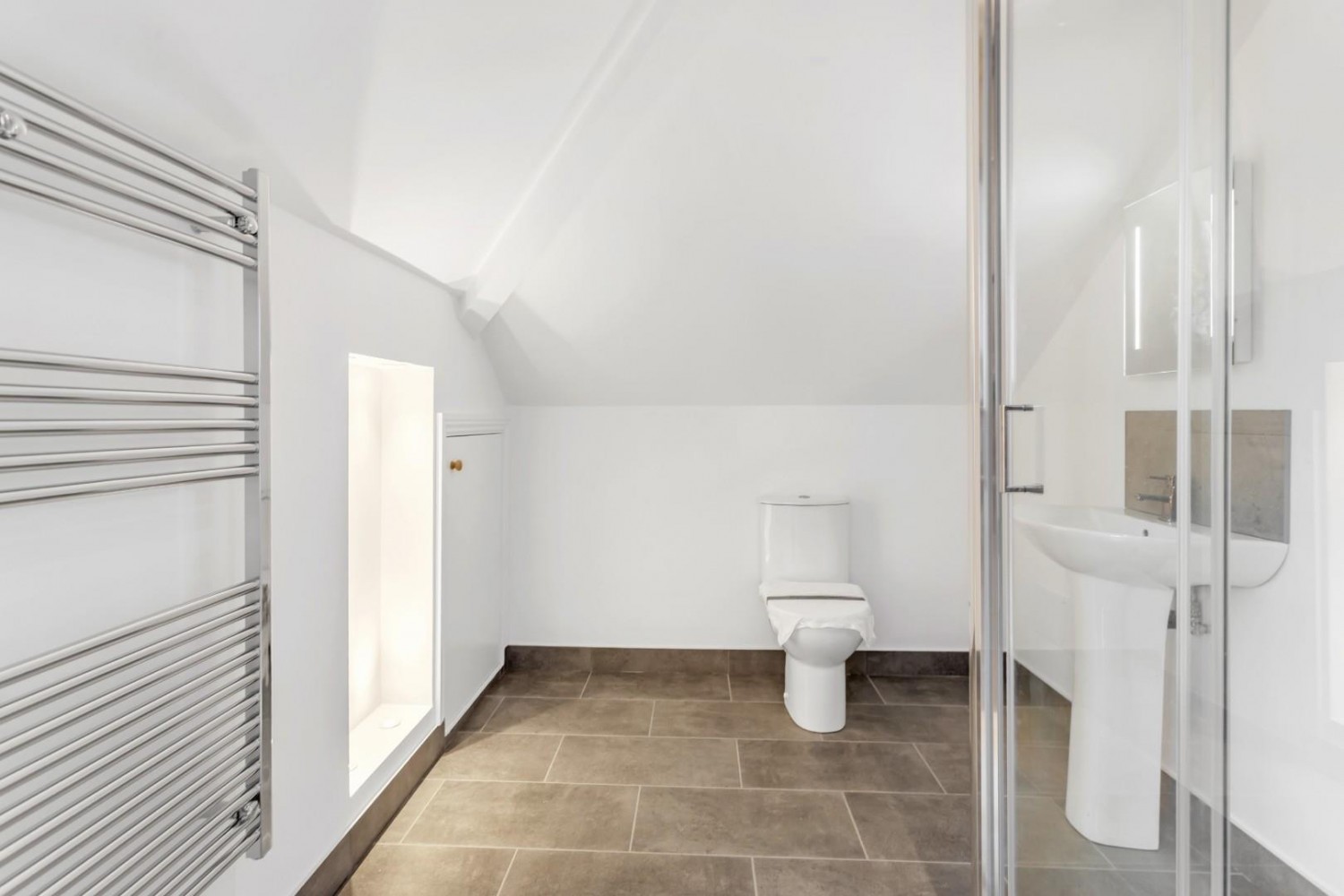 Upper Clapton Road, London, E5