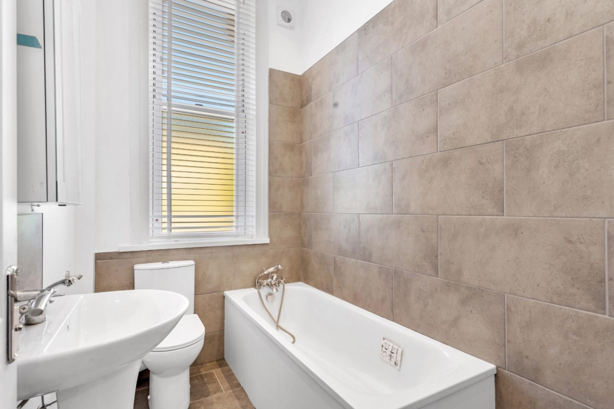 Upper Clapton Road, London, E5