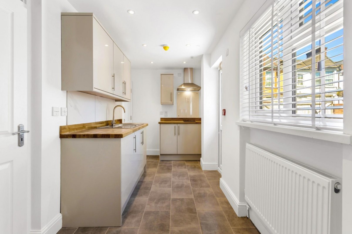 Upper Clapton Road, London, E5