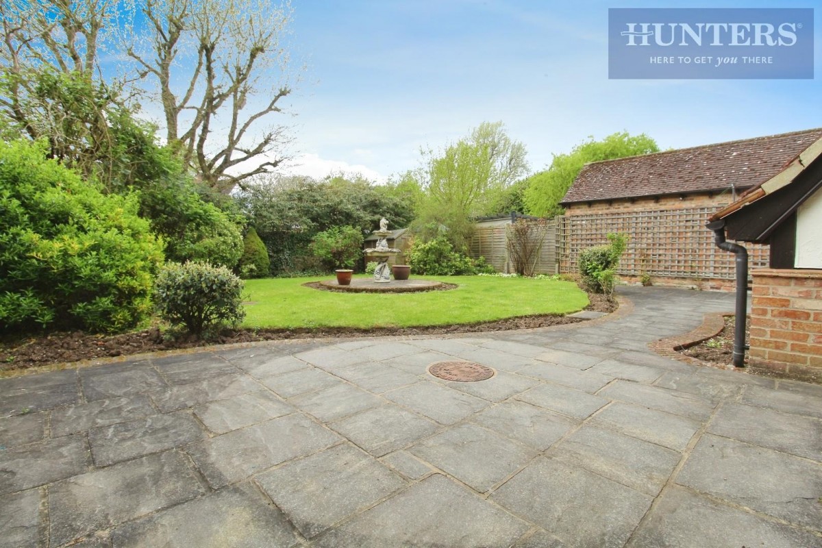 Tanners Way, Hunsdon