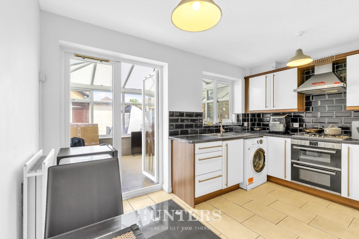 Cinnabar Drive, Middleton M24