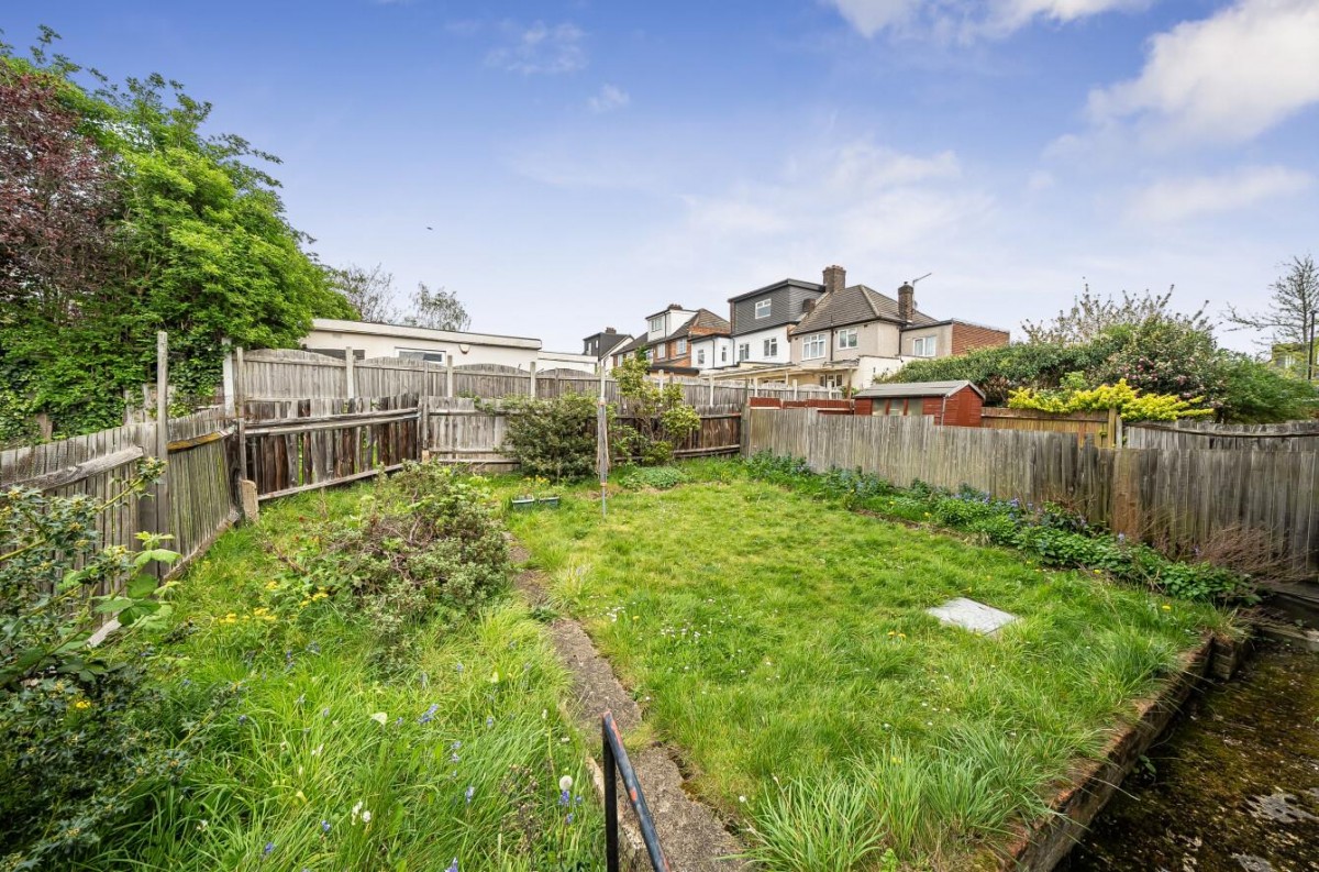 South Park Crescent, London, SE6 1JS