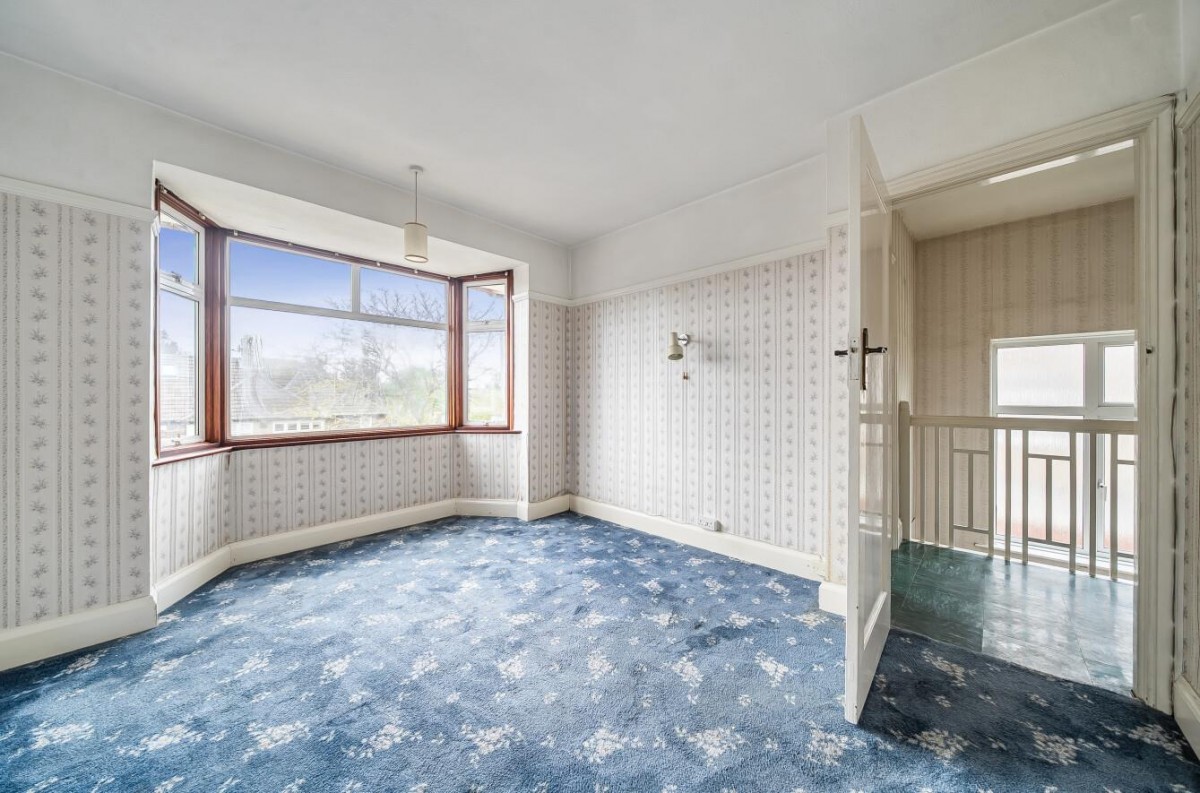 South Park Crescent, London, SE6 1JS