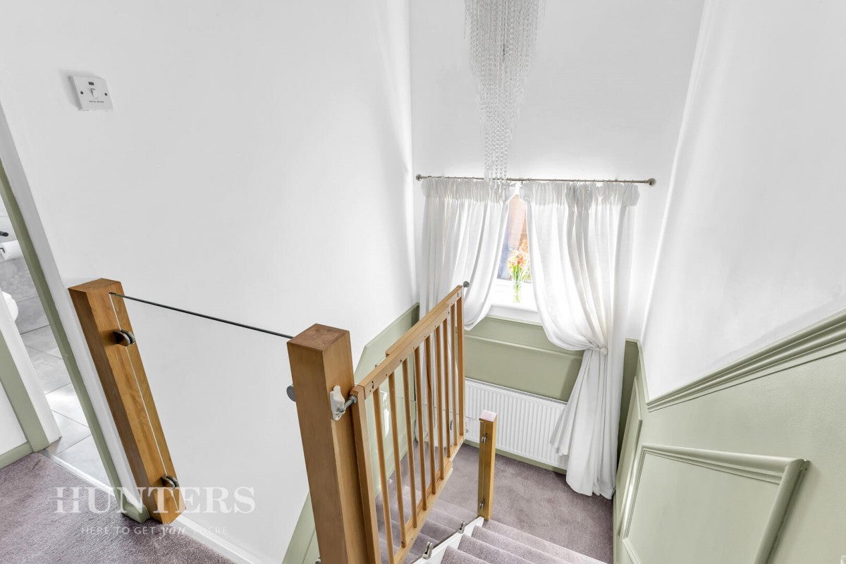 Harebell Close, Rochdale OL12 6XW