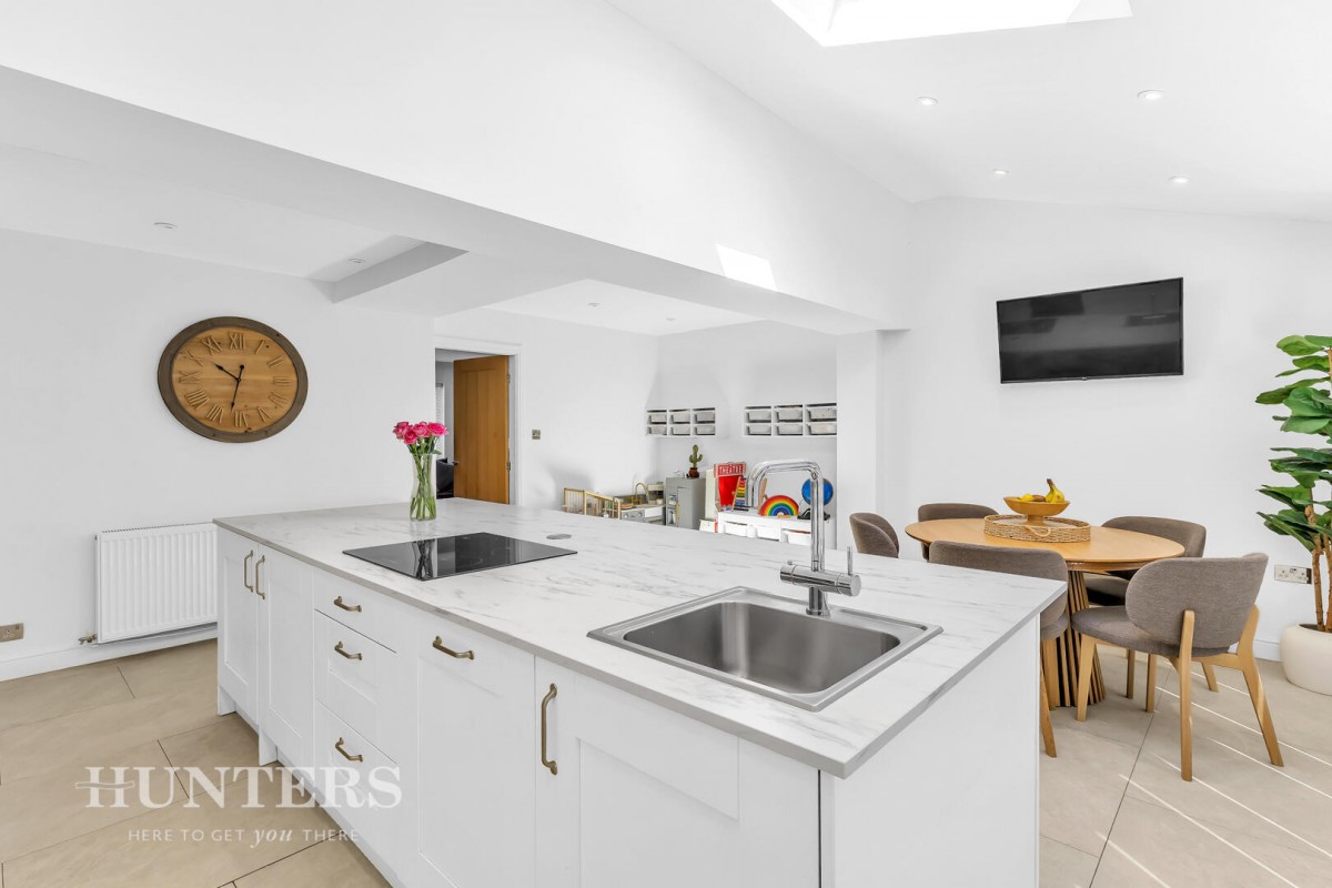 Harebell Close, Rochdale OL12 6XW