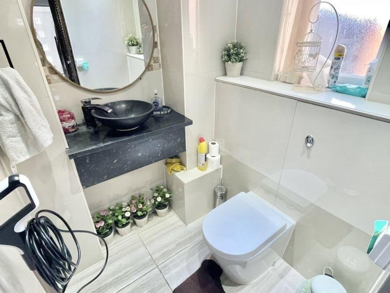 Seaton Road, Hayes, Middlesex, UB3 1NT