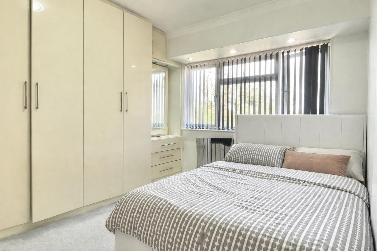 Seaton Road, Hayes, Middlesex, UB3 1NT