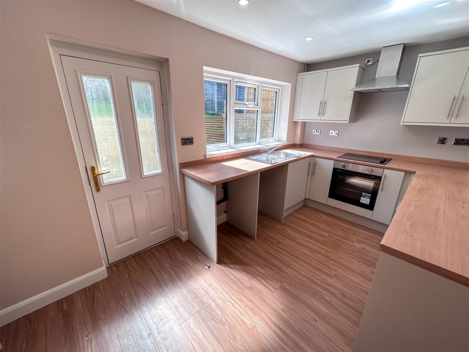 Hadcroft Road, Stourbridge, DY9 7LR