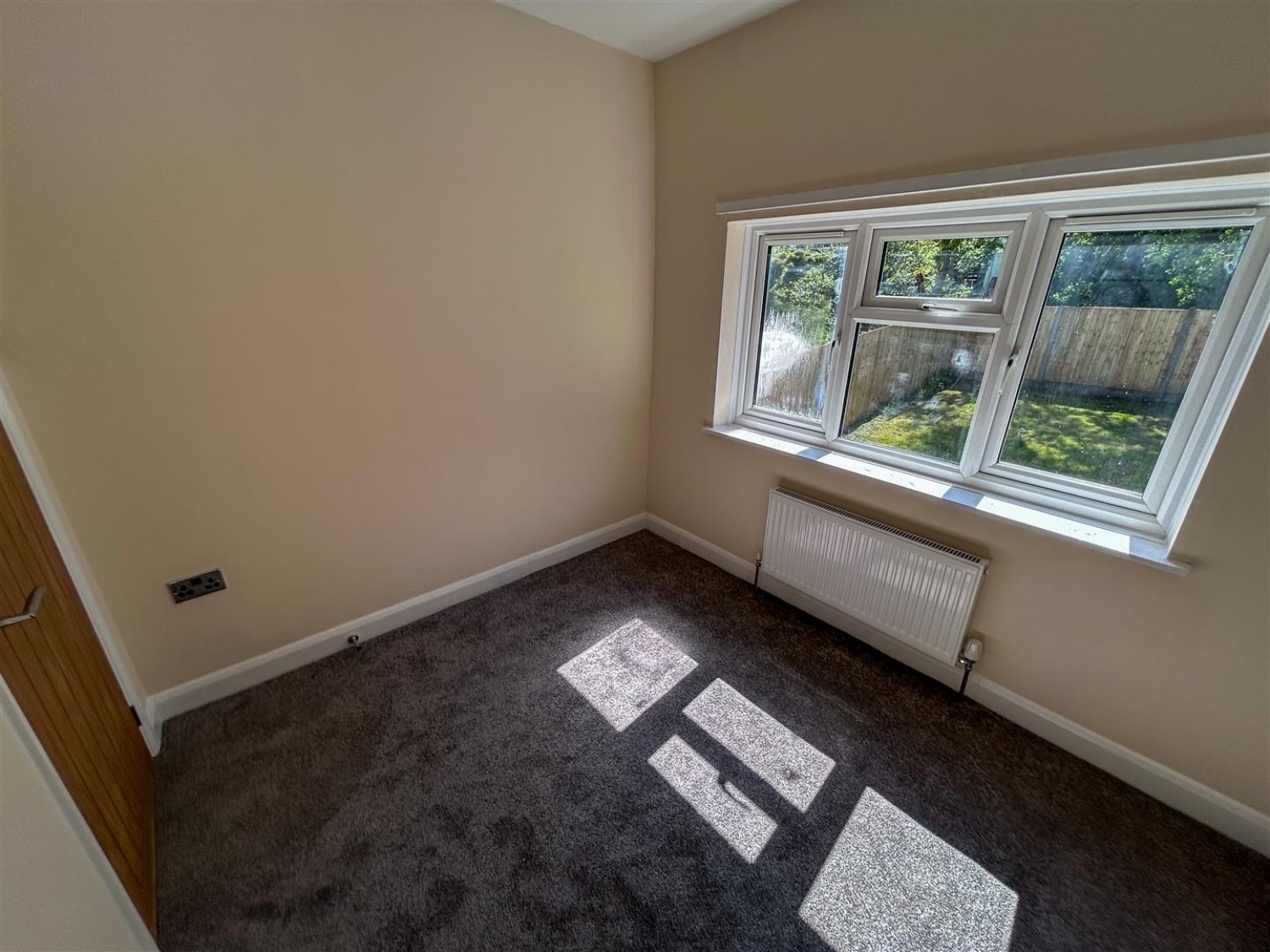 Hadcroft Road, Stourbridge, DY9 7LR