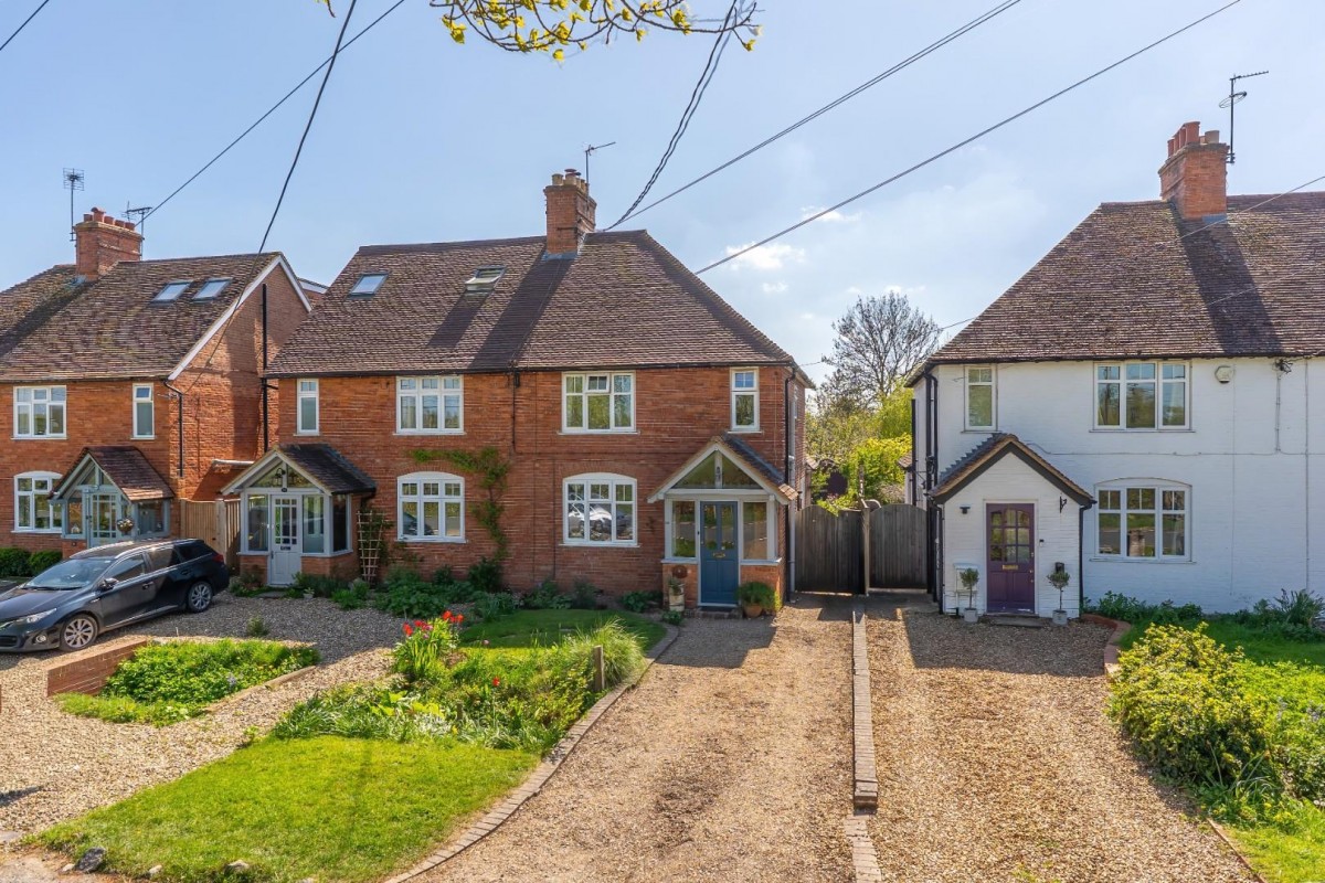 Astrope Lane, Long Marston, Tring