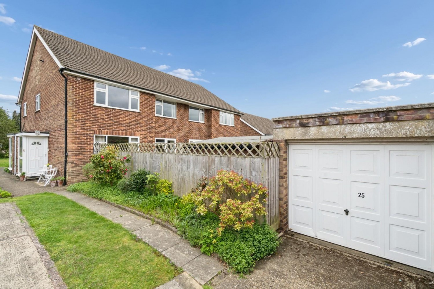 Chalfont Avenue, Little Chalfont, Buckinghamshire, HP6 6RD