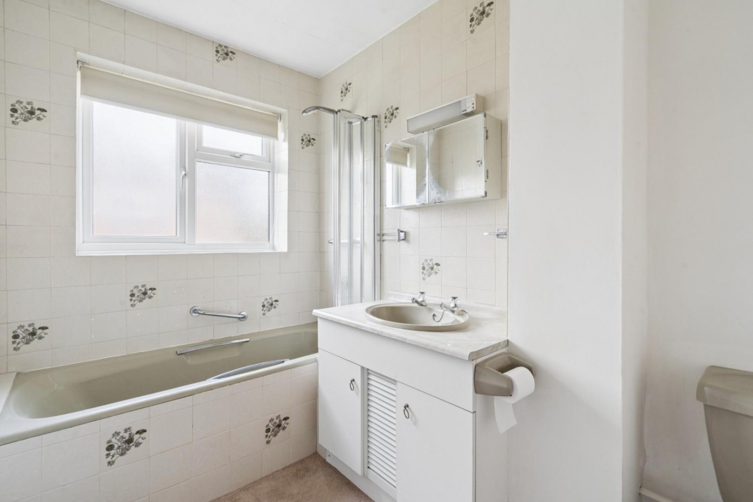 Chalfont Avenue, Little Chalfont, Buckinghamshire, HP6 6RD