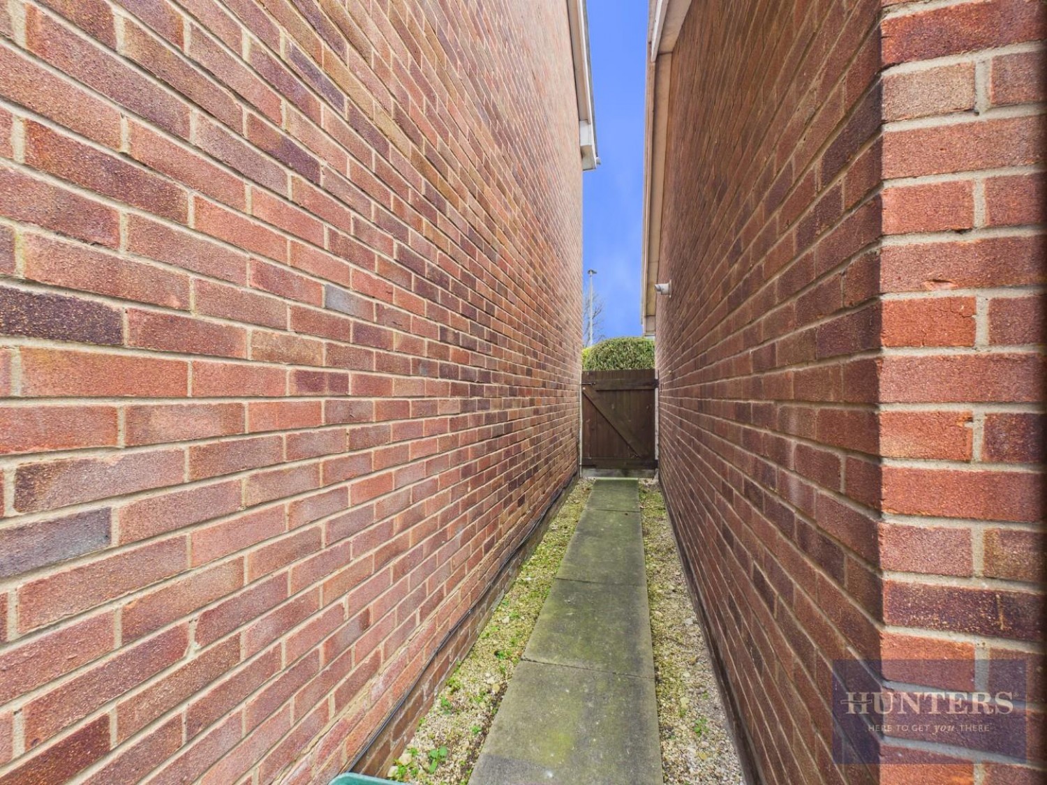 Castlemaine Drive, Cheltenham