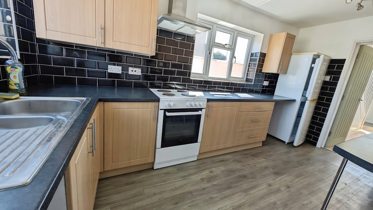 Cranleigh Court Road, Yate, Bristol