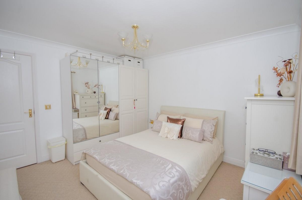 Wick Wick Close, Winterbourne, Bristol, BS36 1DP