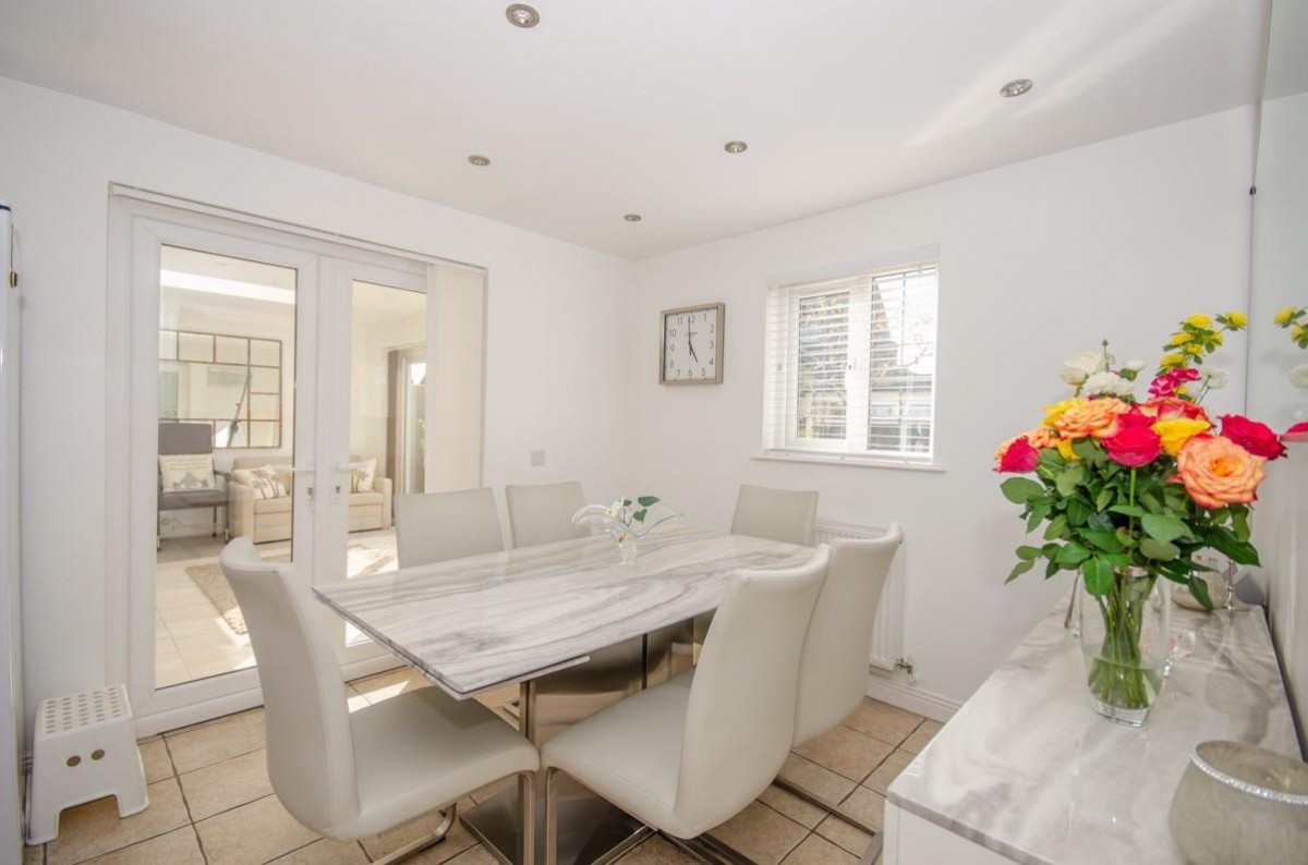 Wick Wick Close, Winterbourne, Bristol, BS36 1DP