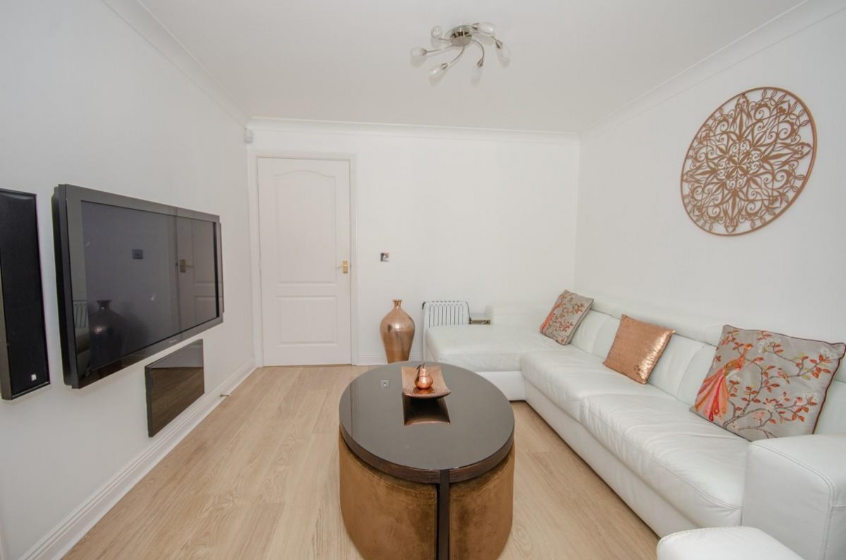 Wick Wick Close, Winterbourne, Bristol, BS36 1DP