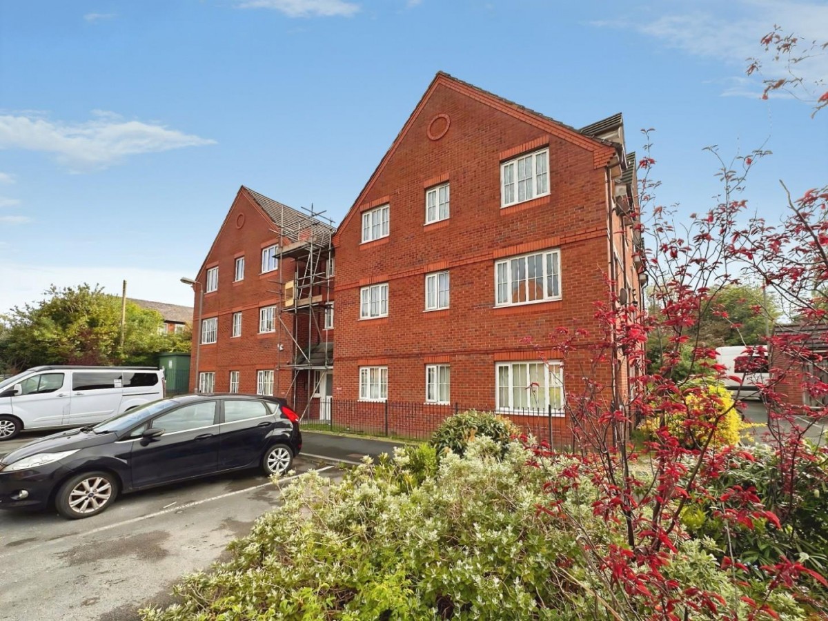 Queens Court, Lloyd Road, Levenshulme, M19 2QZ